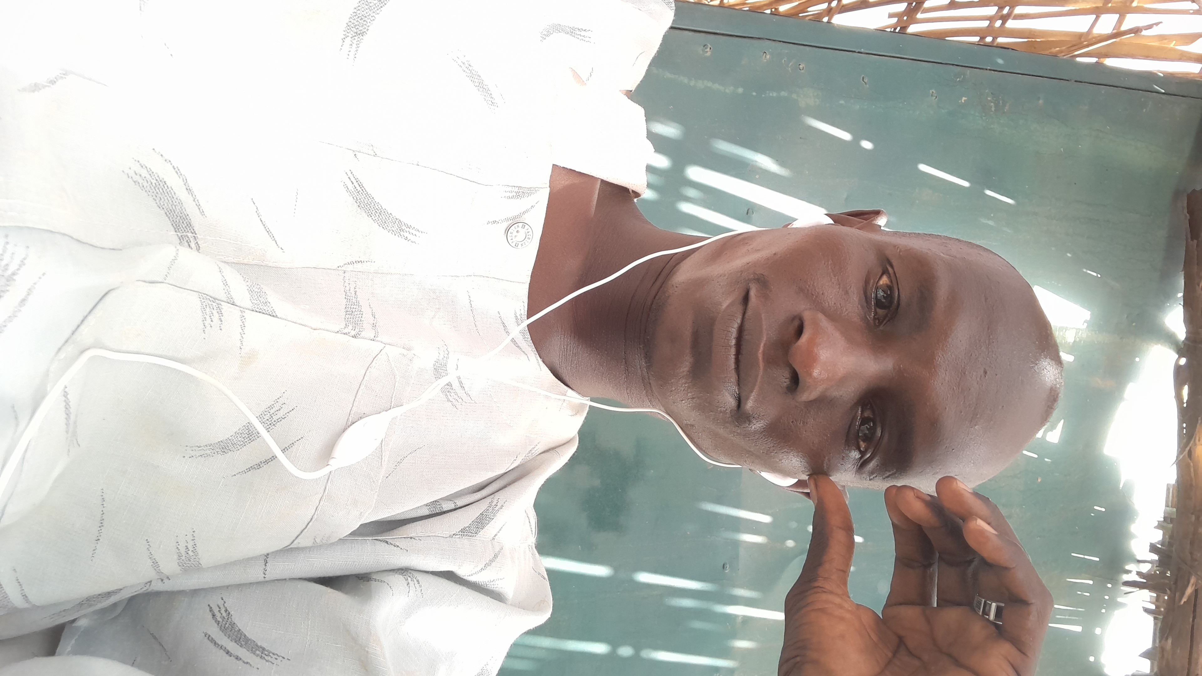 Sadam Hesaan Hesaan_E9TpS